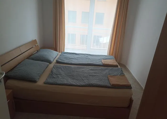 Апартамент Silversprings Lucie Слънчев бряг